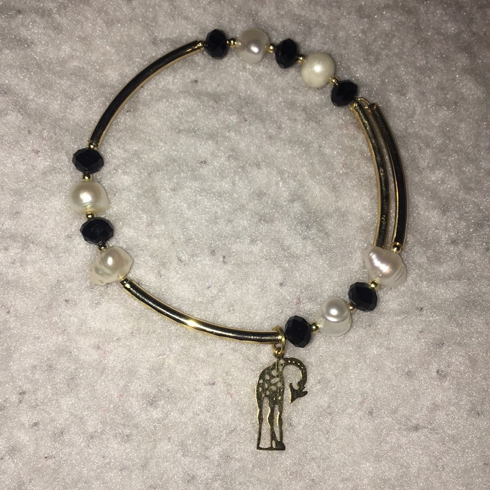 Giraffe charm bracelet